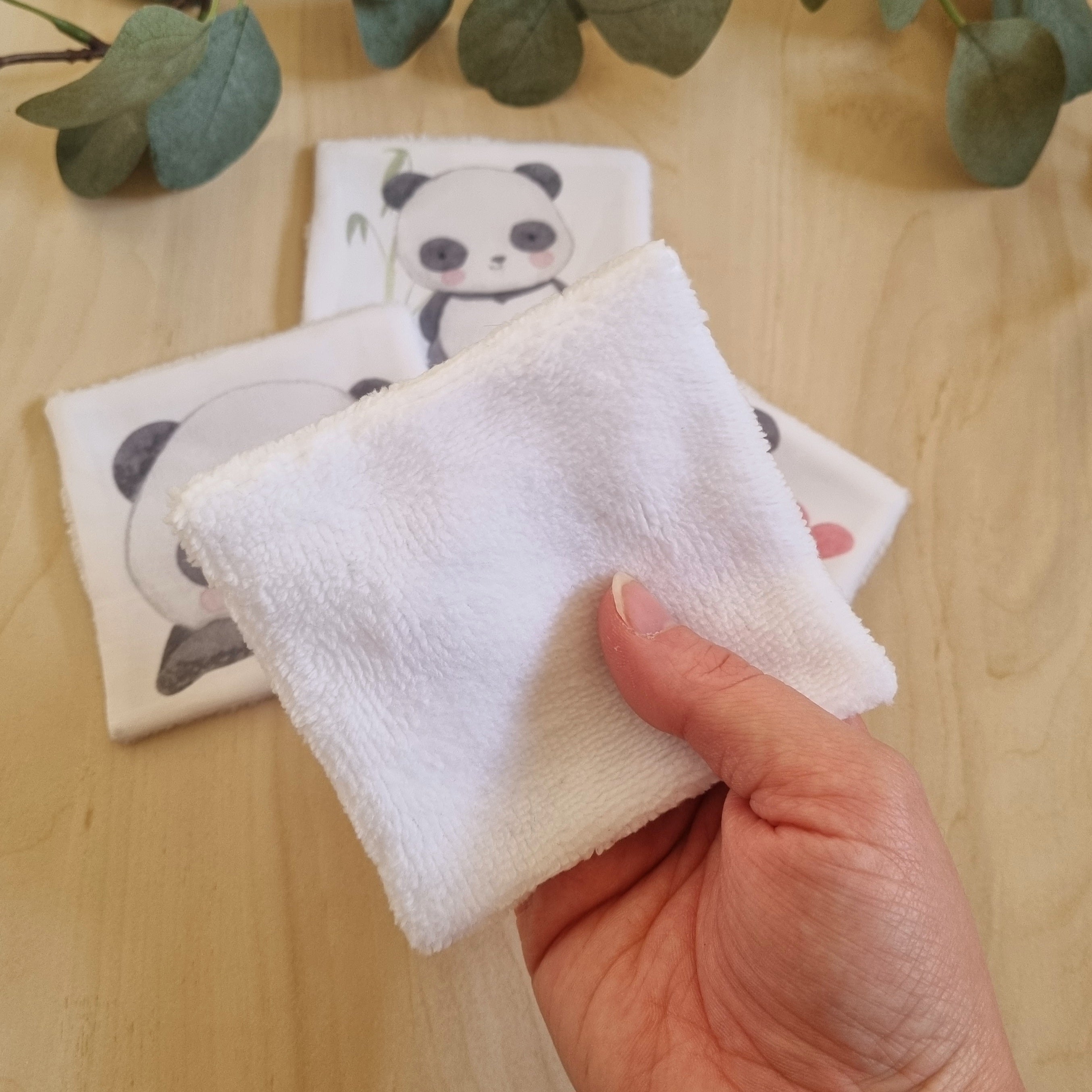 Ensemble de 4 lingettes Pandas