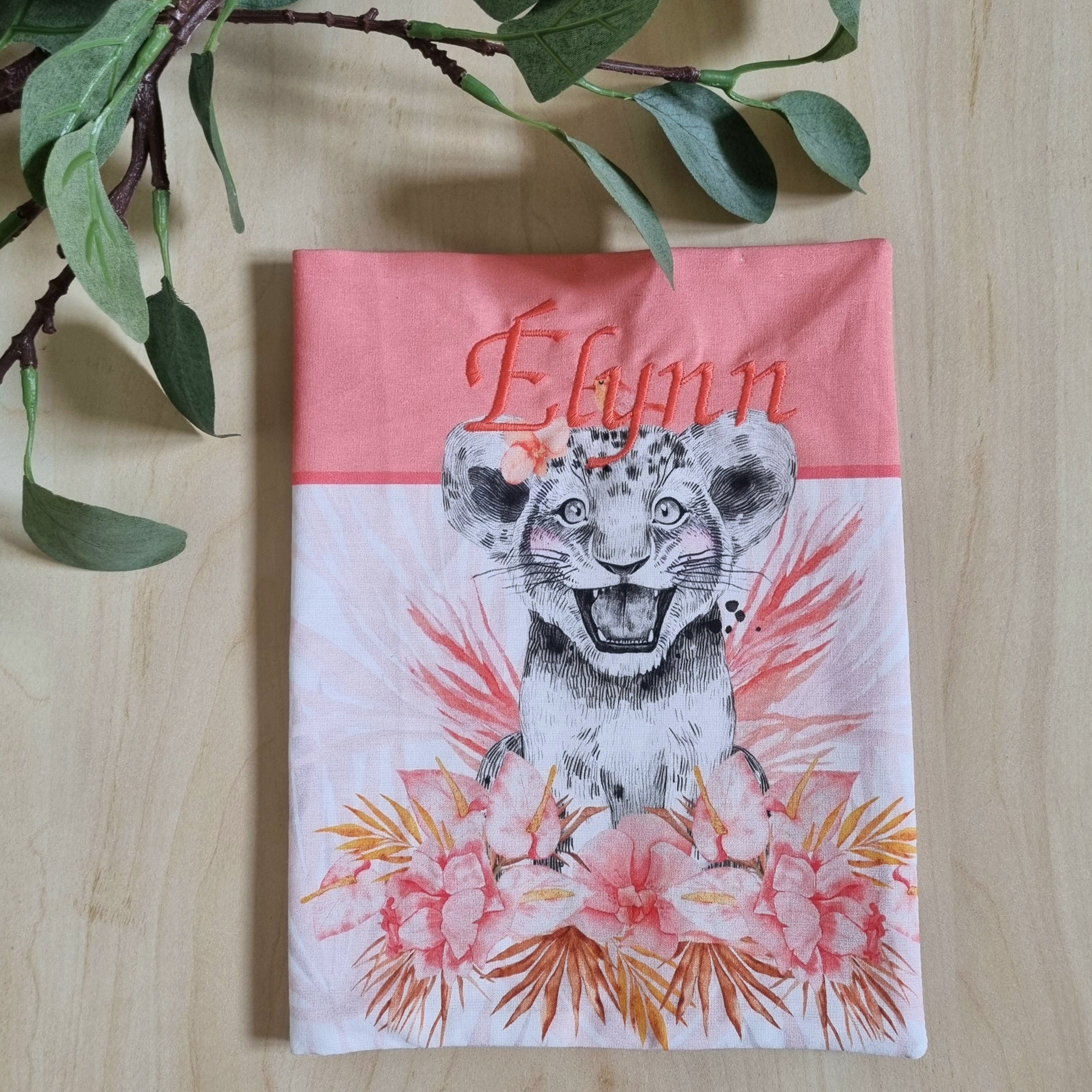 Protège Carnet de santé personnalisable •Lion Rose•