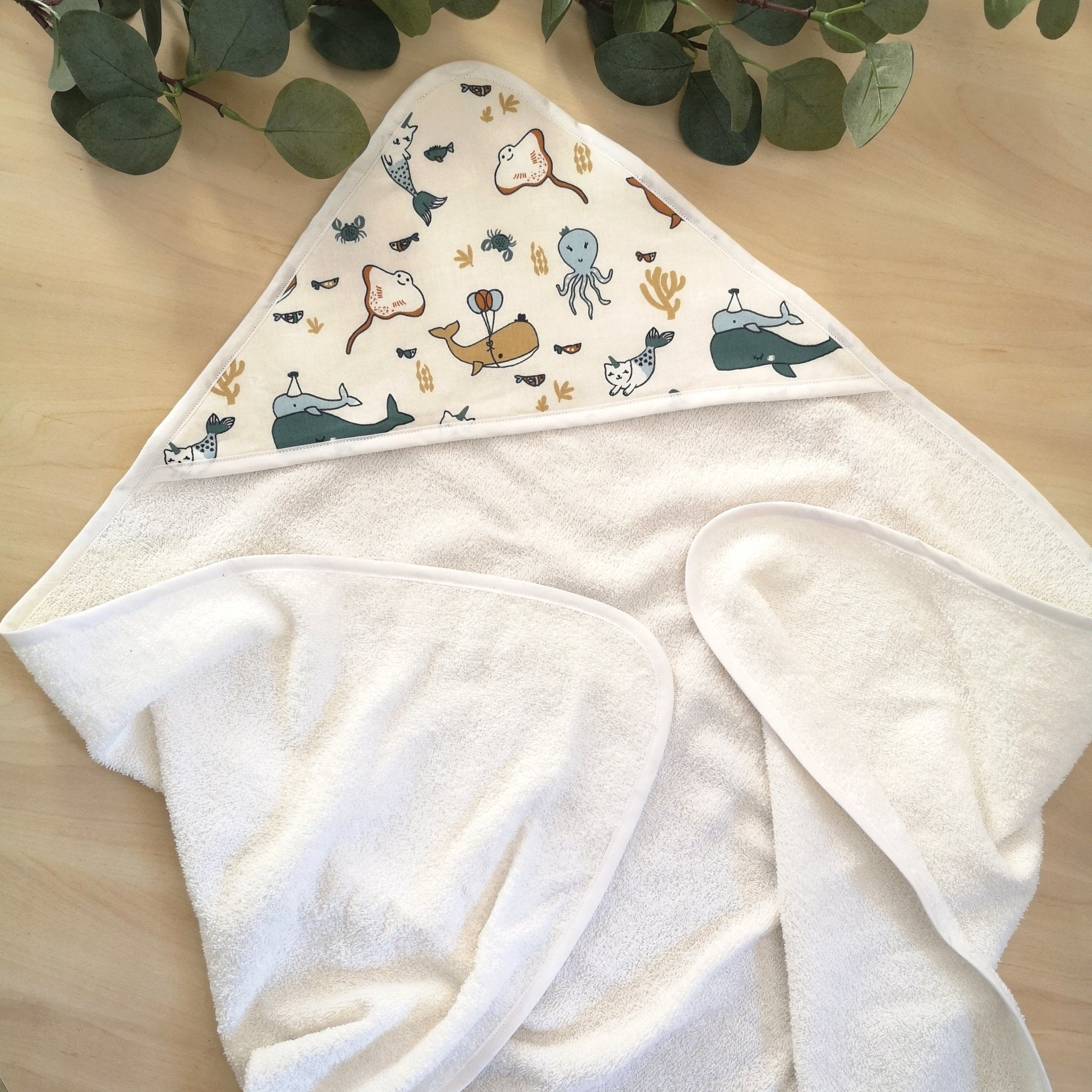 Cape de bain personnalisable "Animaux Marins" - Babychouettecouture