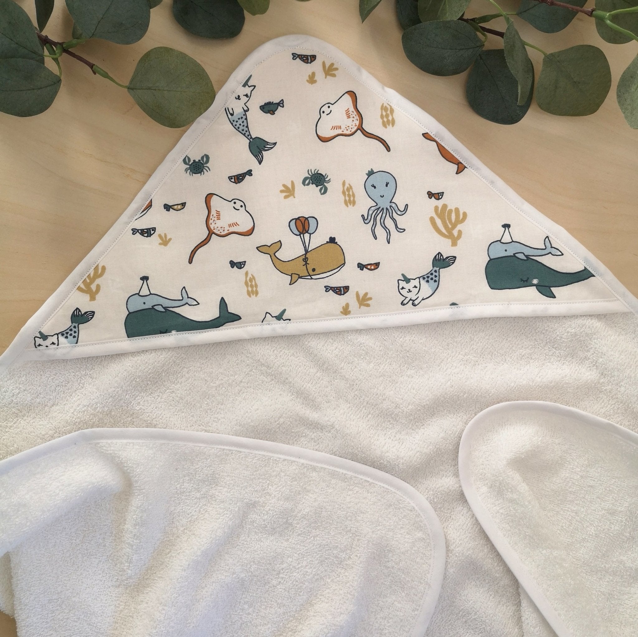 Cape de bain personnalisable "Animaux Marins" - Babychouettecouture