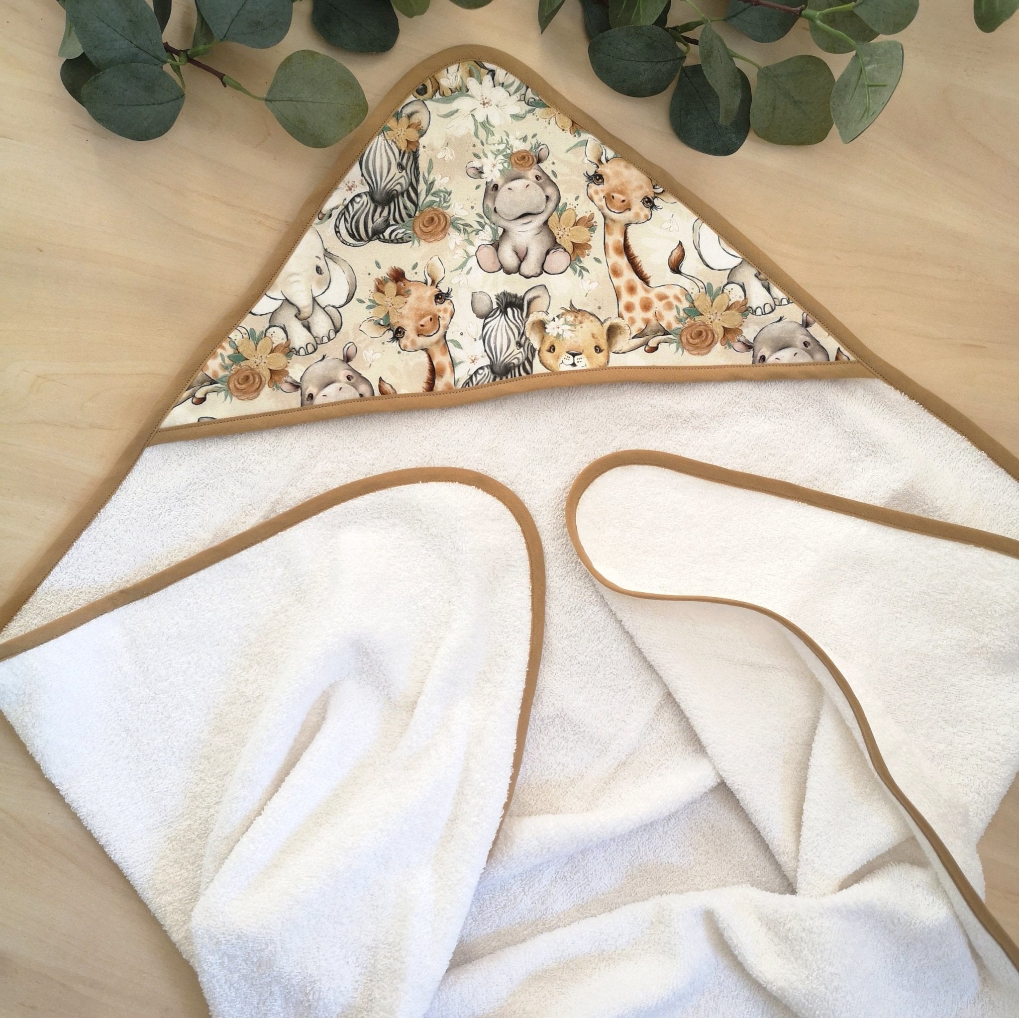 Cape de bain personnalisable "Bébé Animaux Fleurs" - Babychouettecouture