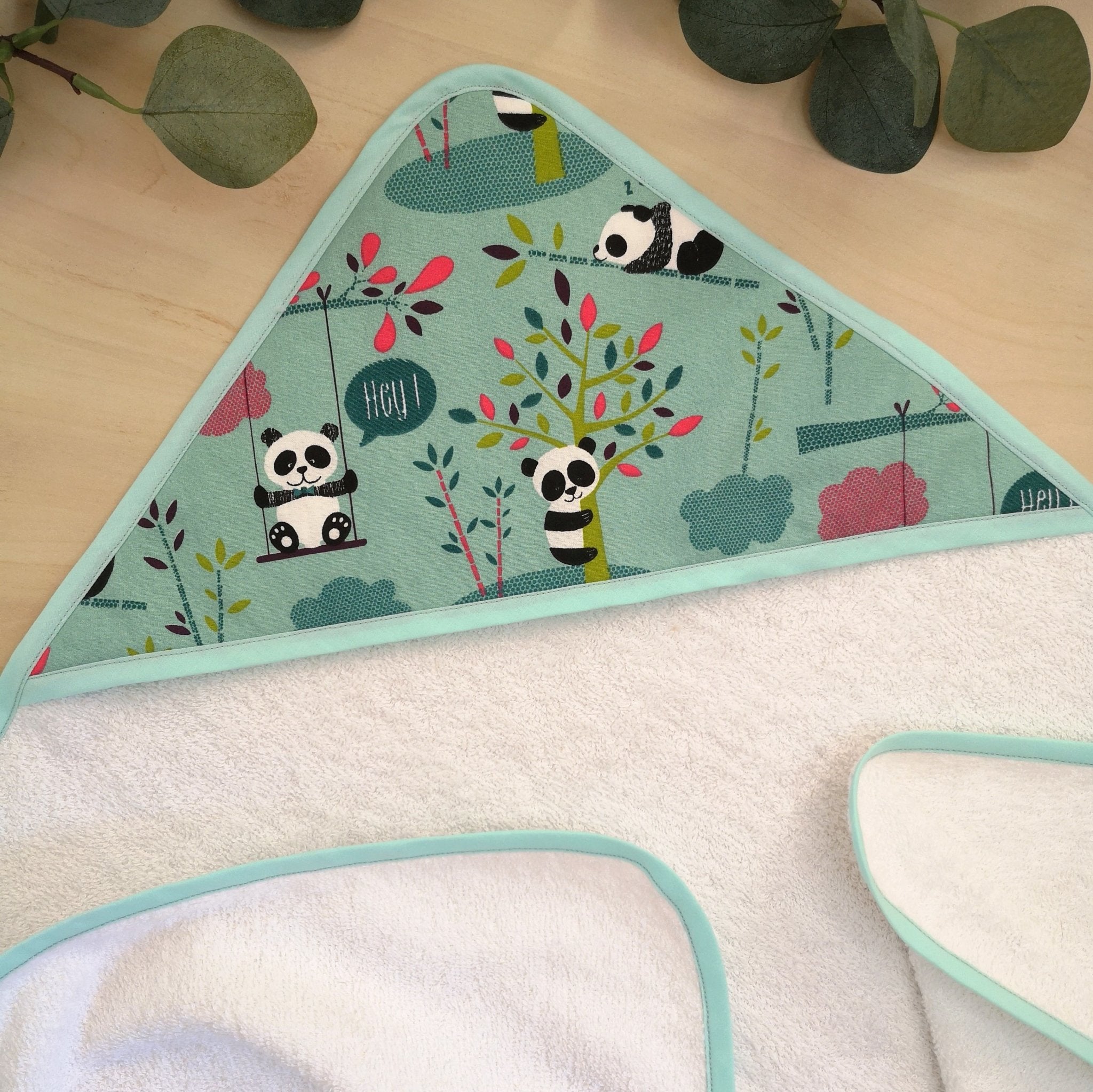 Cape de bain personnalisable "Pandas" - Babychouettecouture