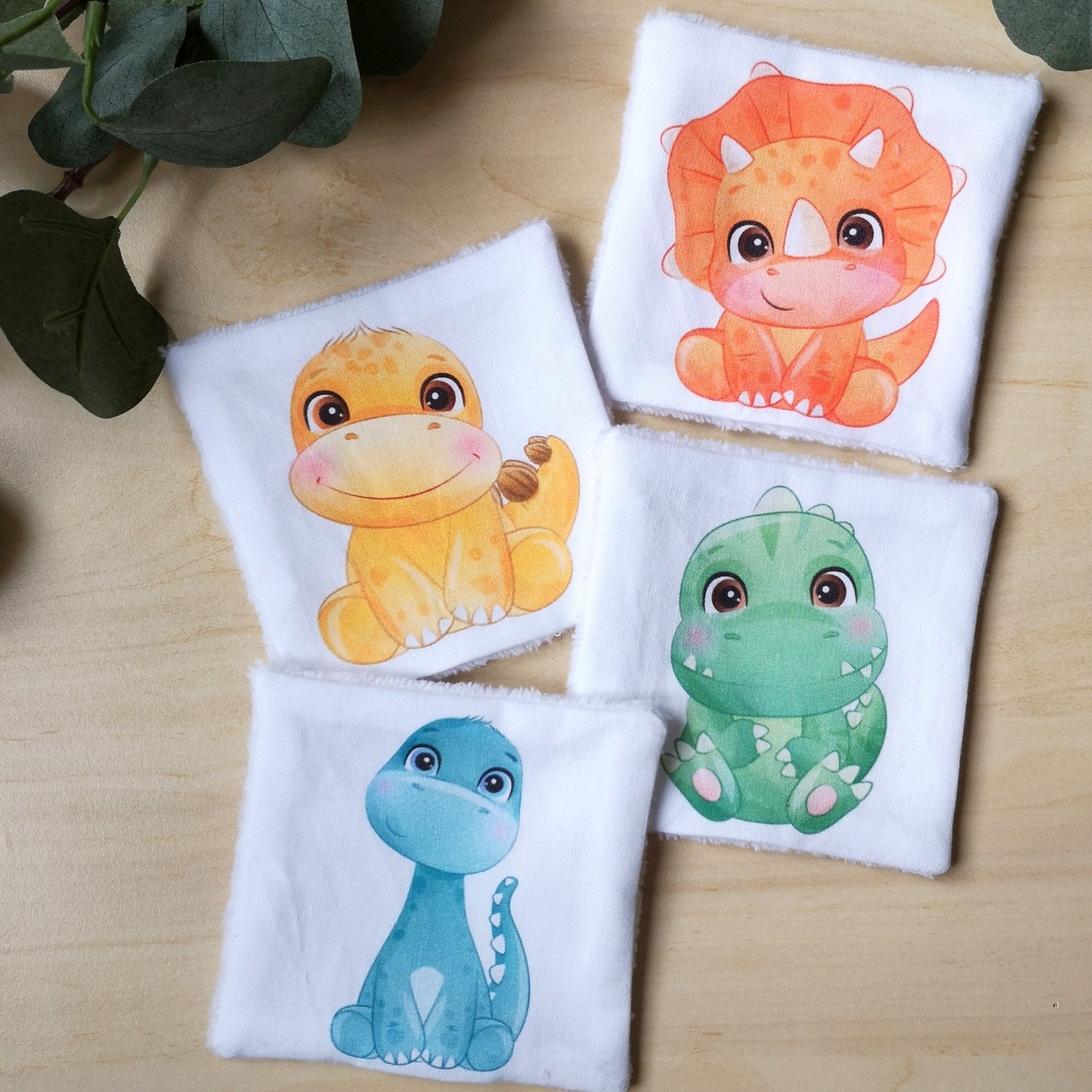 Ensemble de 4 lingettes Dinosaures - Babychouettecouture