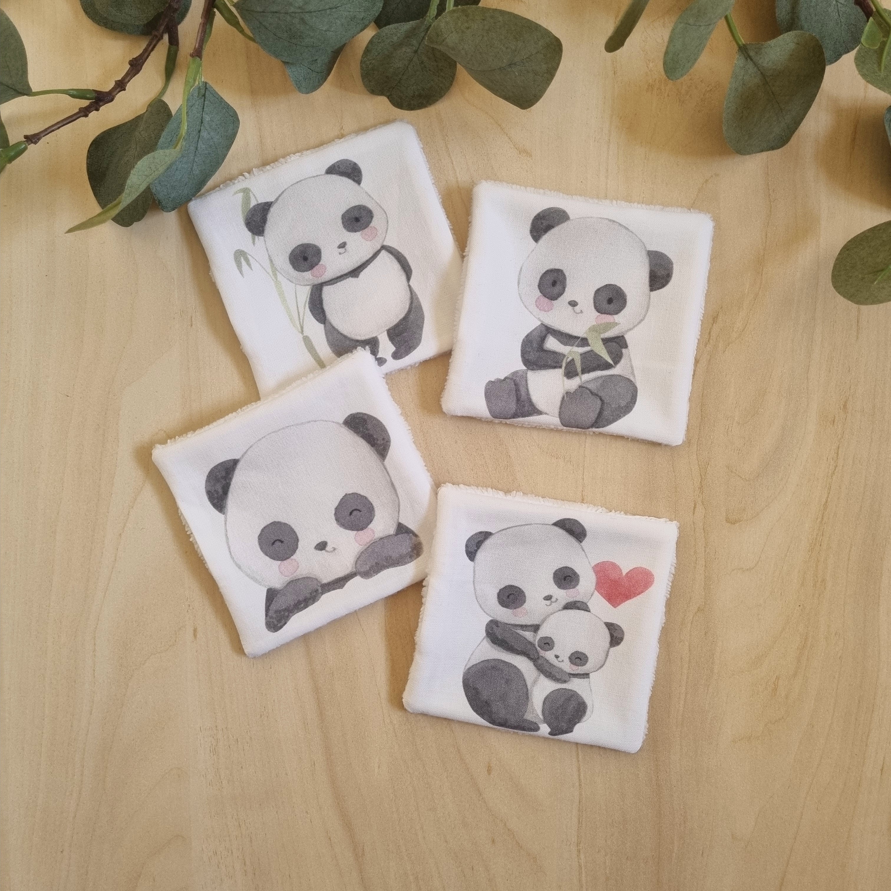 Ensemble de 4 lingettes Pandas