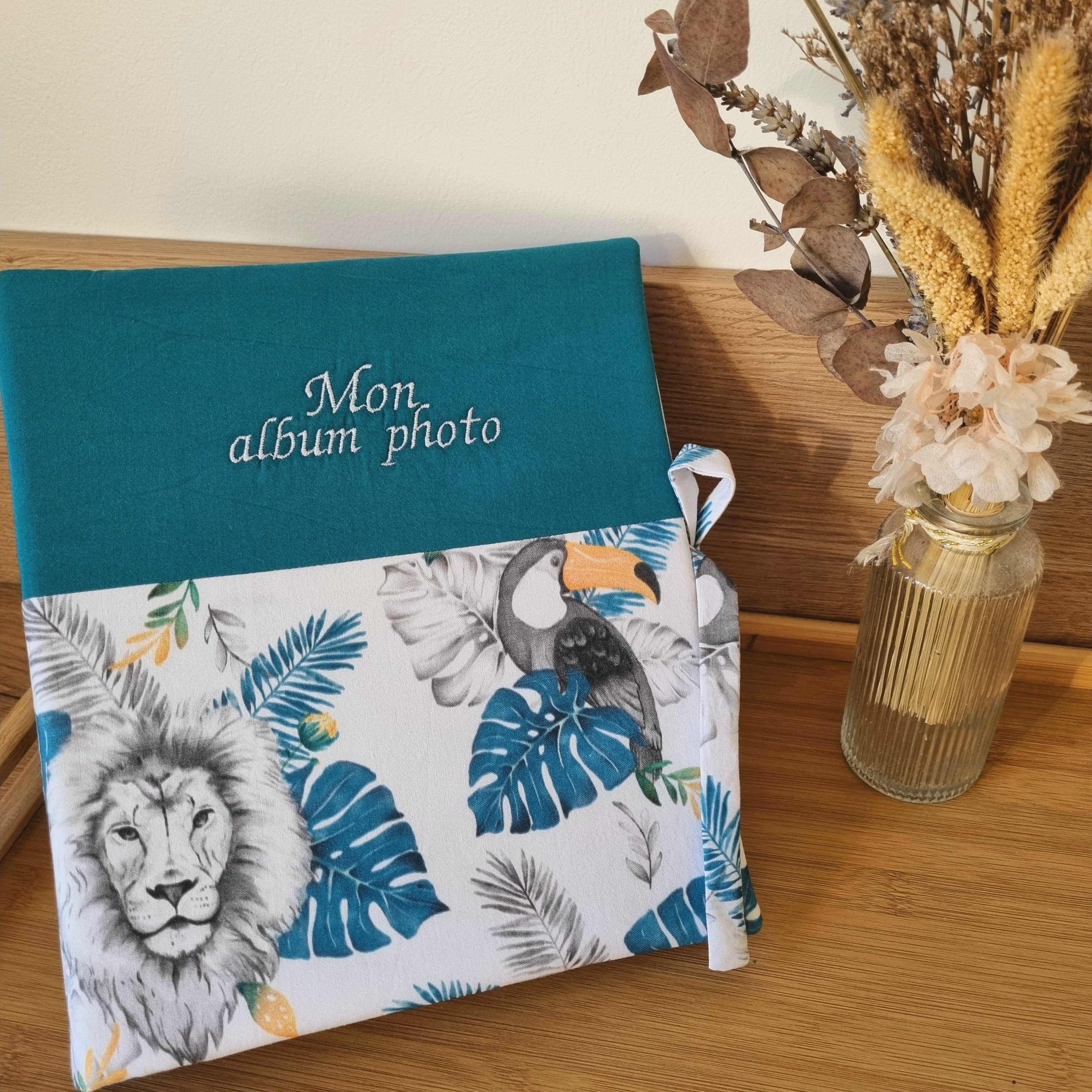 Coffret naissance Album photo + carnet de santé •Safari Monstera•