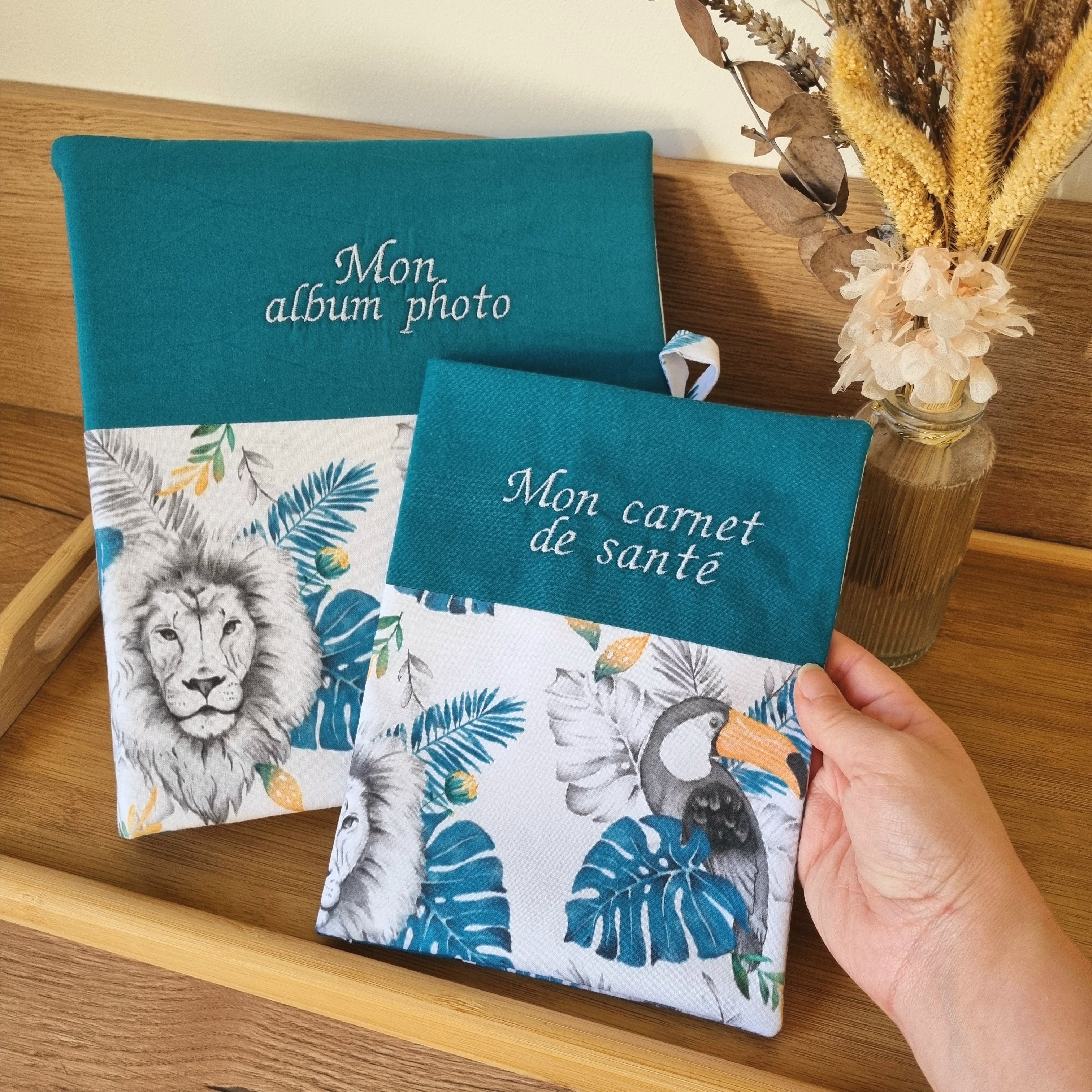 Coffret naissance Album photo + carnet de santé •Safari Monstera•