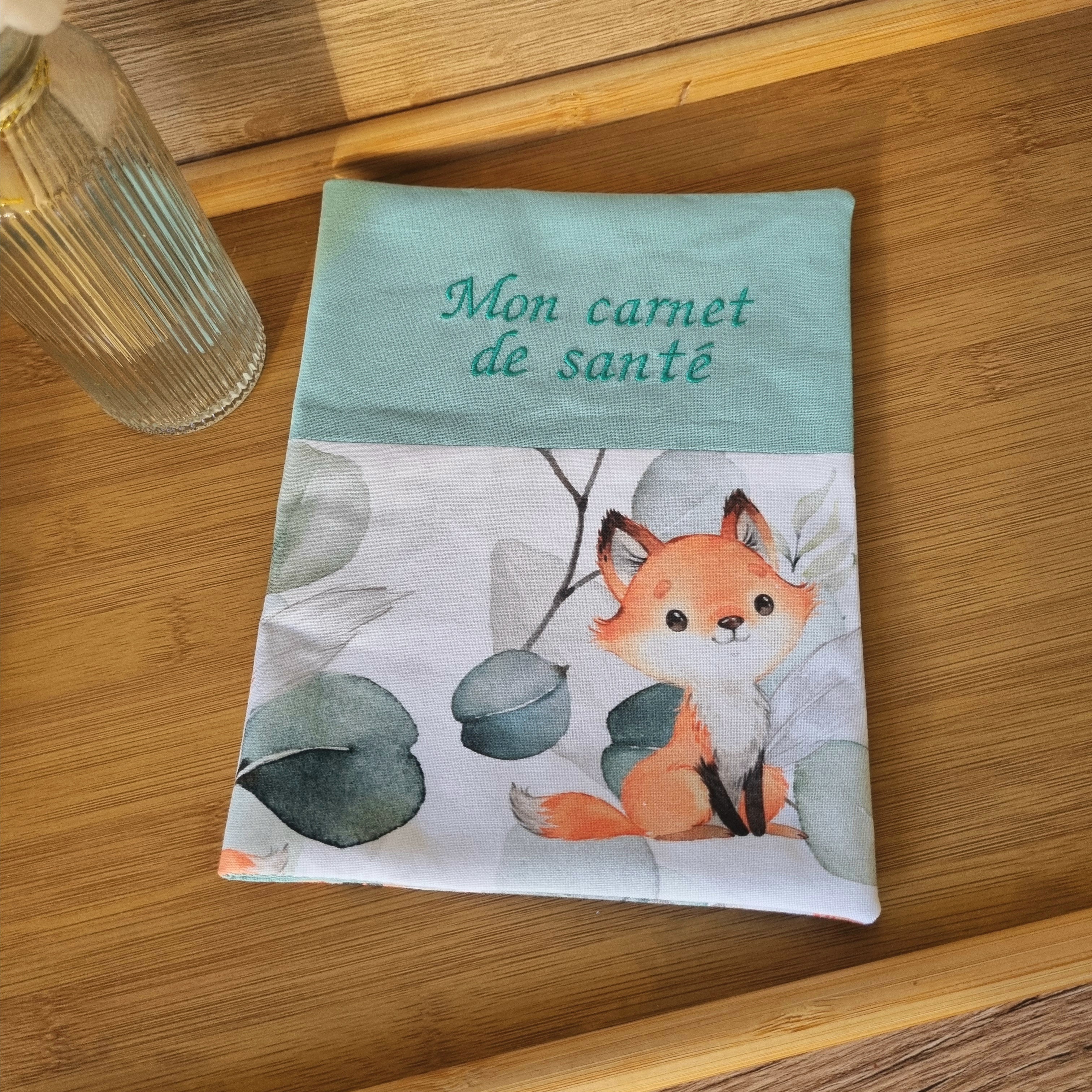 Protège Carnet de santé personnalisable •Eucalyptus Renard•