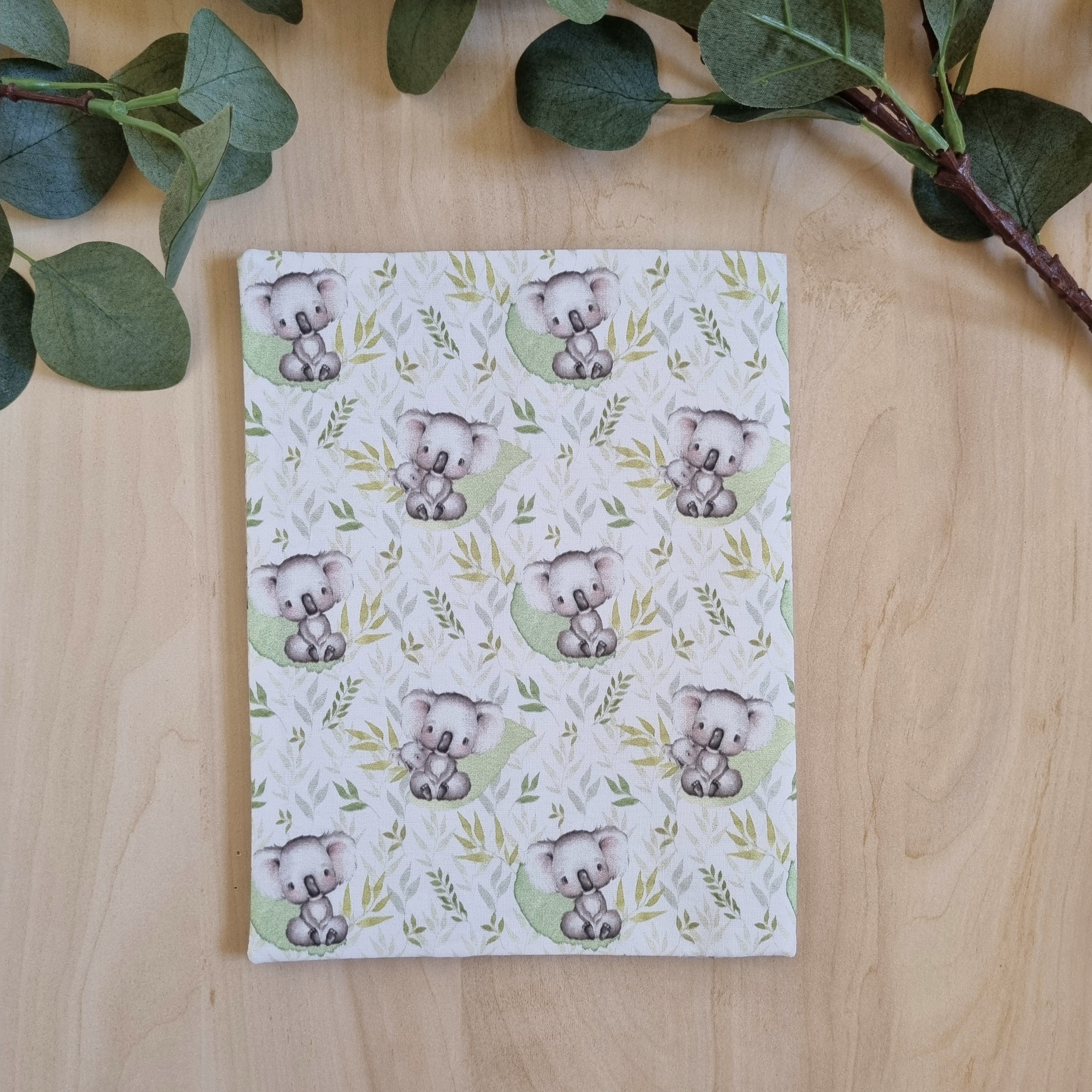 Protège Carnet de santé personnalisable •Eucalyptus Koala•