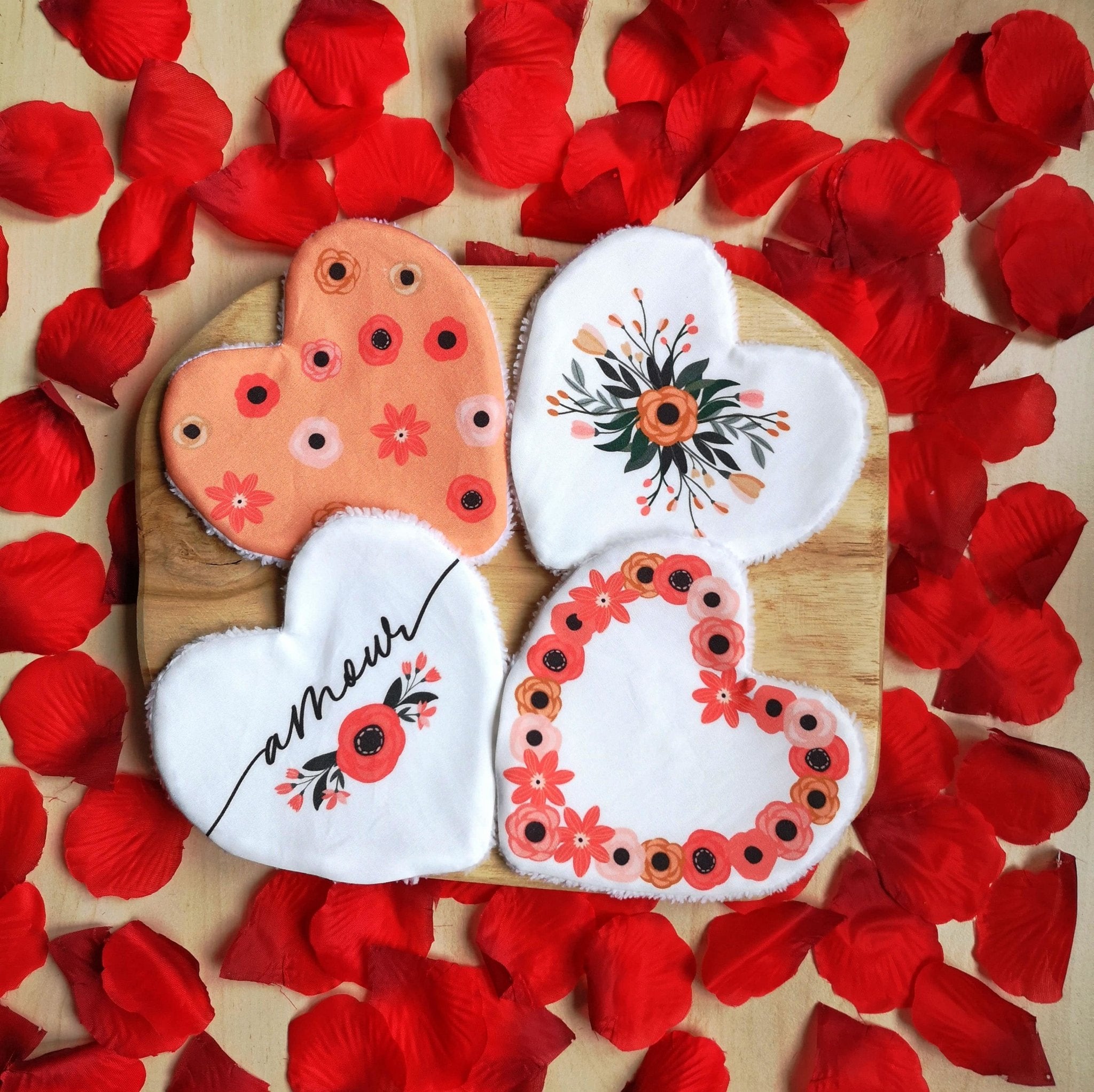 Ensemble de 4 Lingettes lavables Saint Valentin / Cadeau Saint Valentin "Amour" - Babychouettecouture