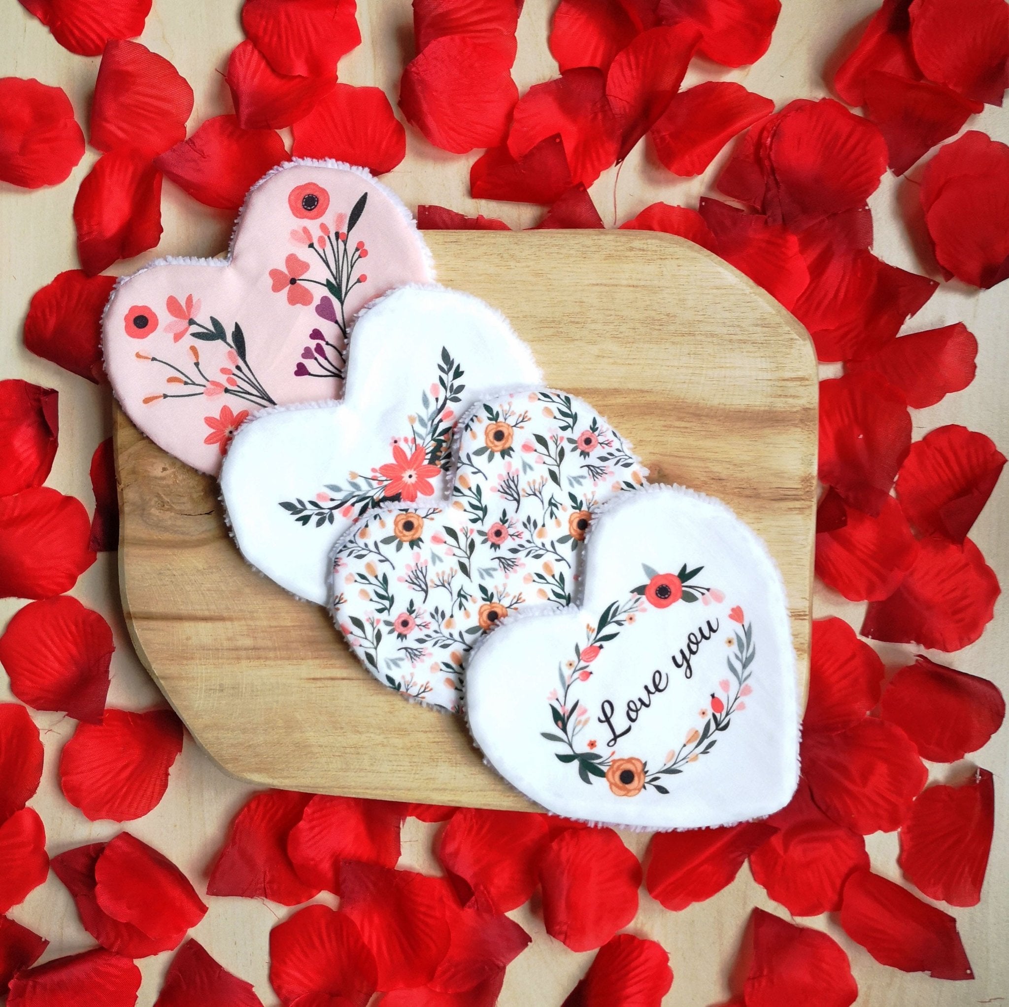 Ensemble de 4 Lingettes lavables Saint Valentin / Cadeau Saint Valentin "Love you" - Babychouettecouture